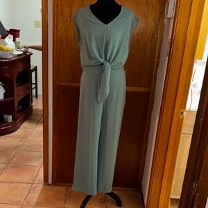 Women's Sleeveless 2 Piece Pant & Tie Front Top Outfit SZ Medium